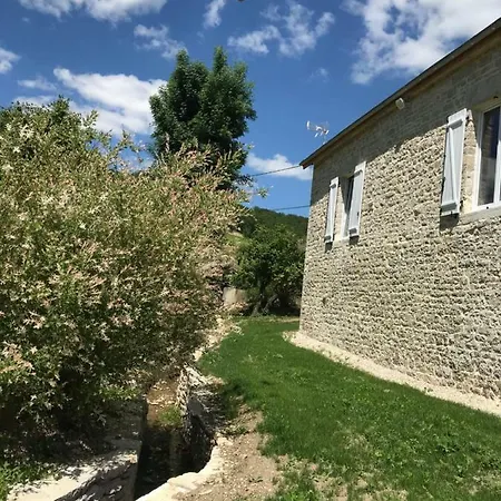 La Joly Maison Tatil Evi Noe-les-Mallets